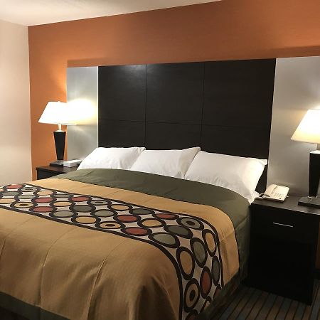 Bay Hill Inns & Suites Neepawa Extérieur photo