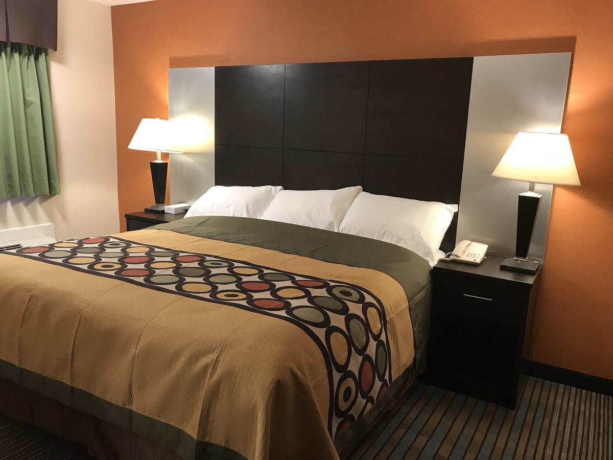 Bay Hill Inns & Suites Neepawa Extérieur photo