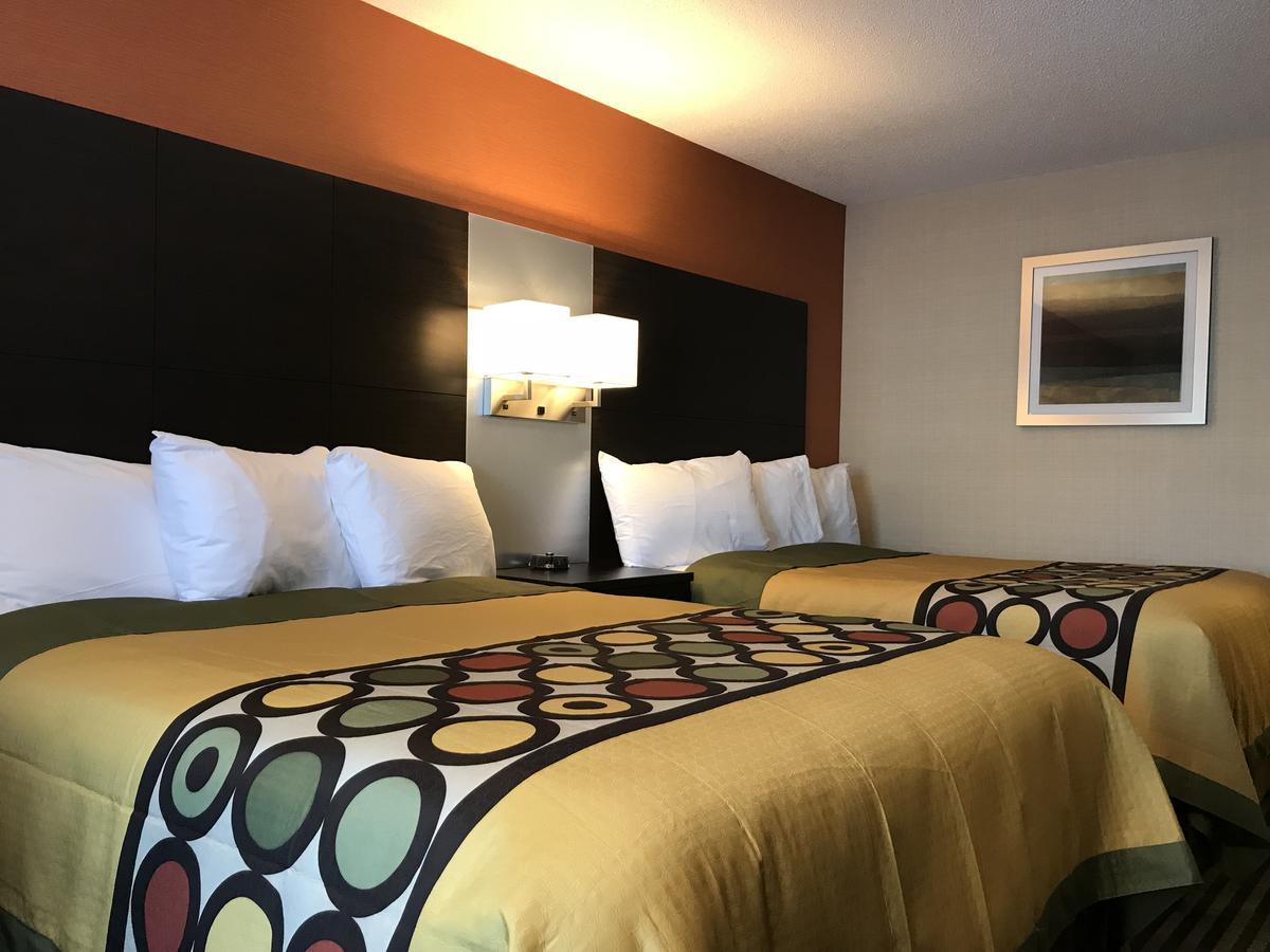 Bay Hill Inns & Suites Neepawa Extérieur photo