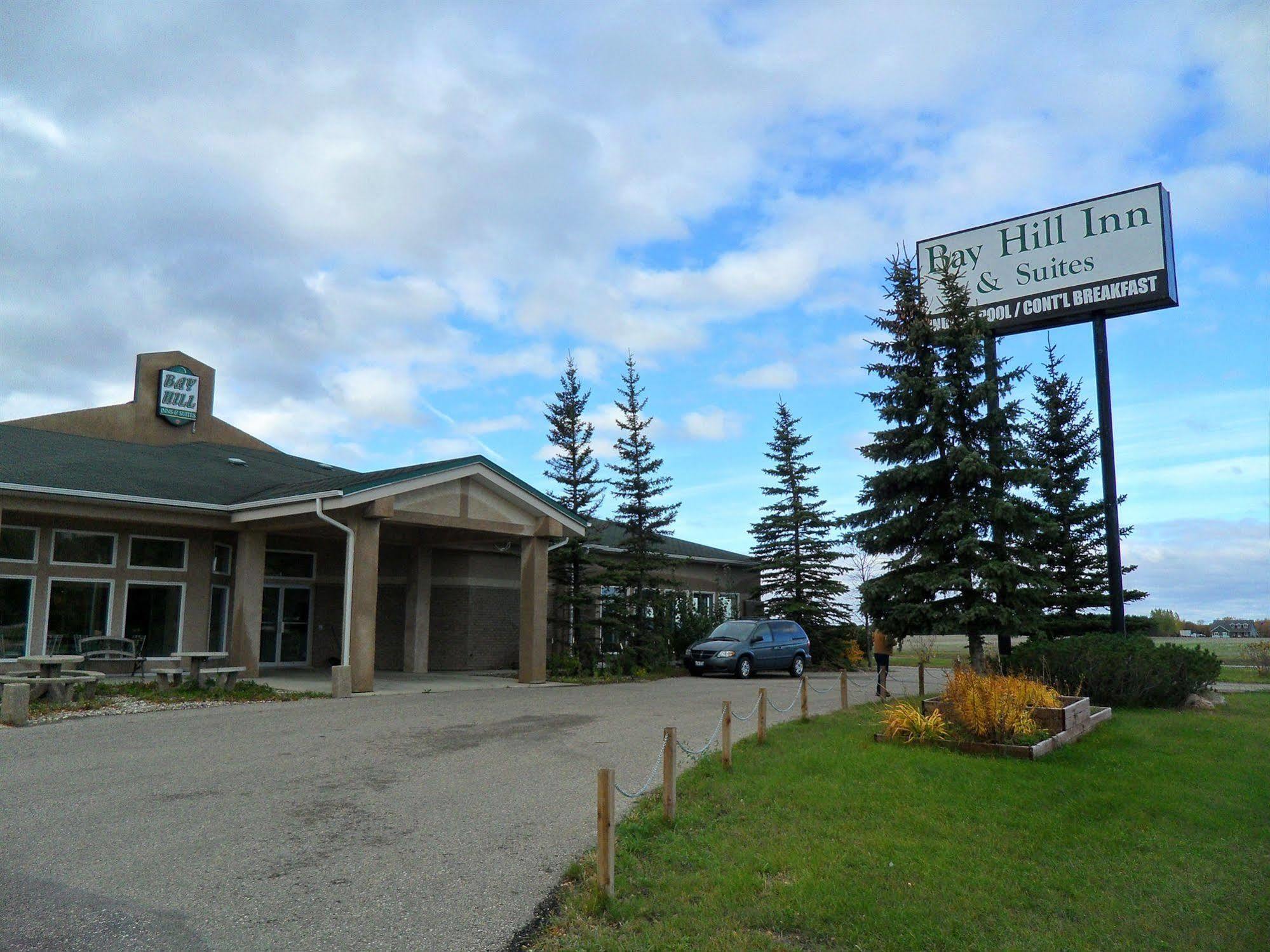 Bay Hill Inns & Suites Neepawa Extérieur photo