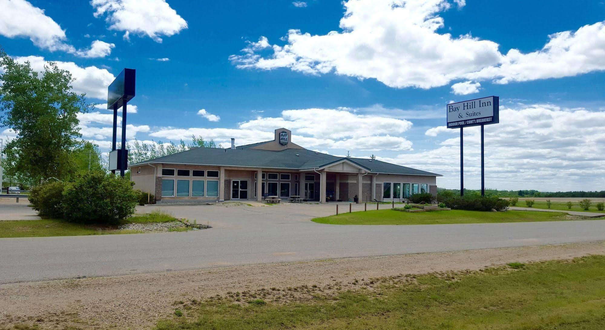 Bay Hill Inns & Suites Neepawa Extérieur photo