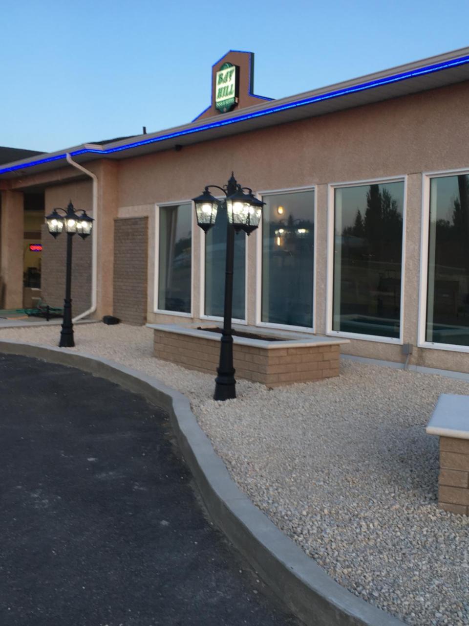 Bay Hill Inns & Suites Neepawa Extérieur photo